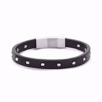 Schwarzes Lederarmband mit silbernem Verschluss und gleichmäßig verteilten Nieten.