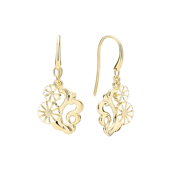 Florale Ohrringe mit Gänseblümchen-Muster, Hakenverschluss und glänzender, polierter Oberfläche.