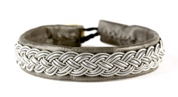 BeChristensen Noa Handgewebtes Sami-Armband in Schwarz mit Zinndraht