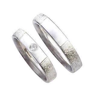 Randers Sølv Ringe mit Zirkonia und zwei schönen Oberflächen