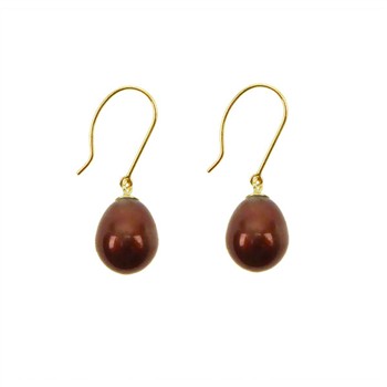 Schokoladenfarbene Tropfenperlen an goldenen Haken, elegantes und symmetrisches Design.