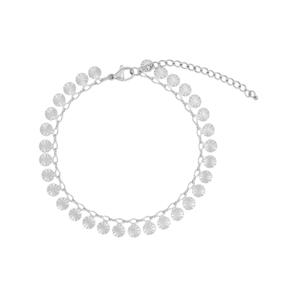 Knöchelschmuck aus Stahl mit flachen, runden Anhängern an einer Kette, die sich um den Knöchel legt.