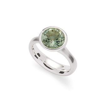 925/- ring,rh.-pl., mat/pol.,amethyst grøn 3,1ct, von Bastian Inverun