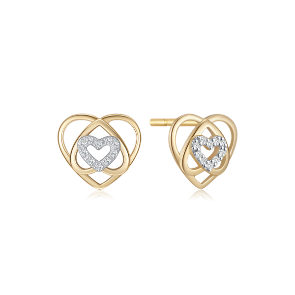 Goldene herzförmige Ohrringe mit verschlungenem Design und Steckverschluss von Støvring Design.