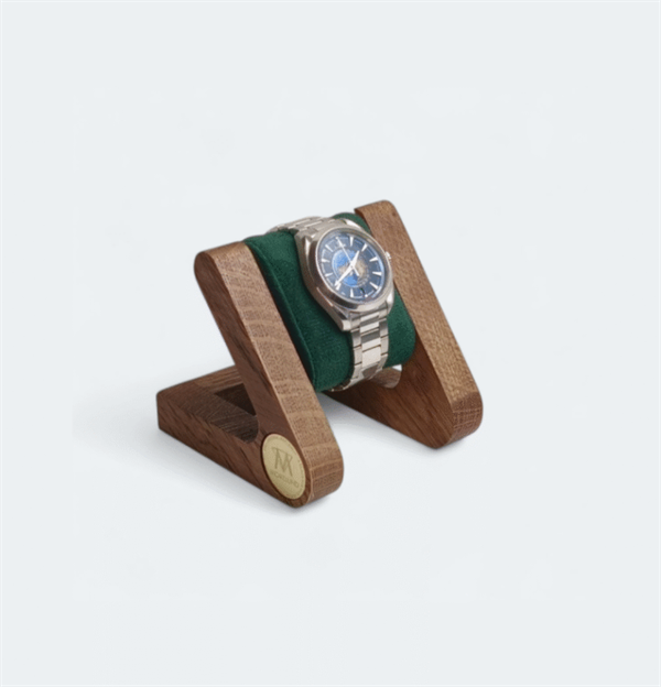 Uhrenständer aus dunkler Eiche - platzieren Sie Ihre Uhr mit Stil! - verschiedene Lederfarben